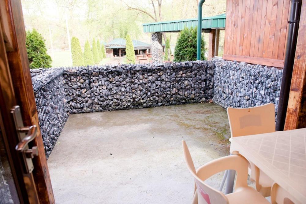 Etno Selo Bok Bed & Breakfast Vrhpolje Exterior photo
